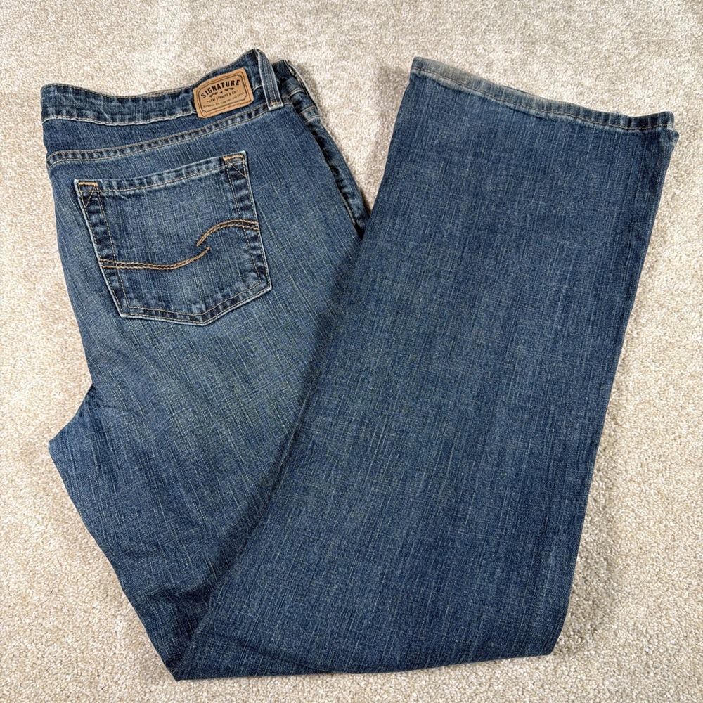 Levis Signature Low Rise Bootcut Blue Jeans Misses 14 Medium (FITS 35 X 31) READ